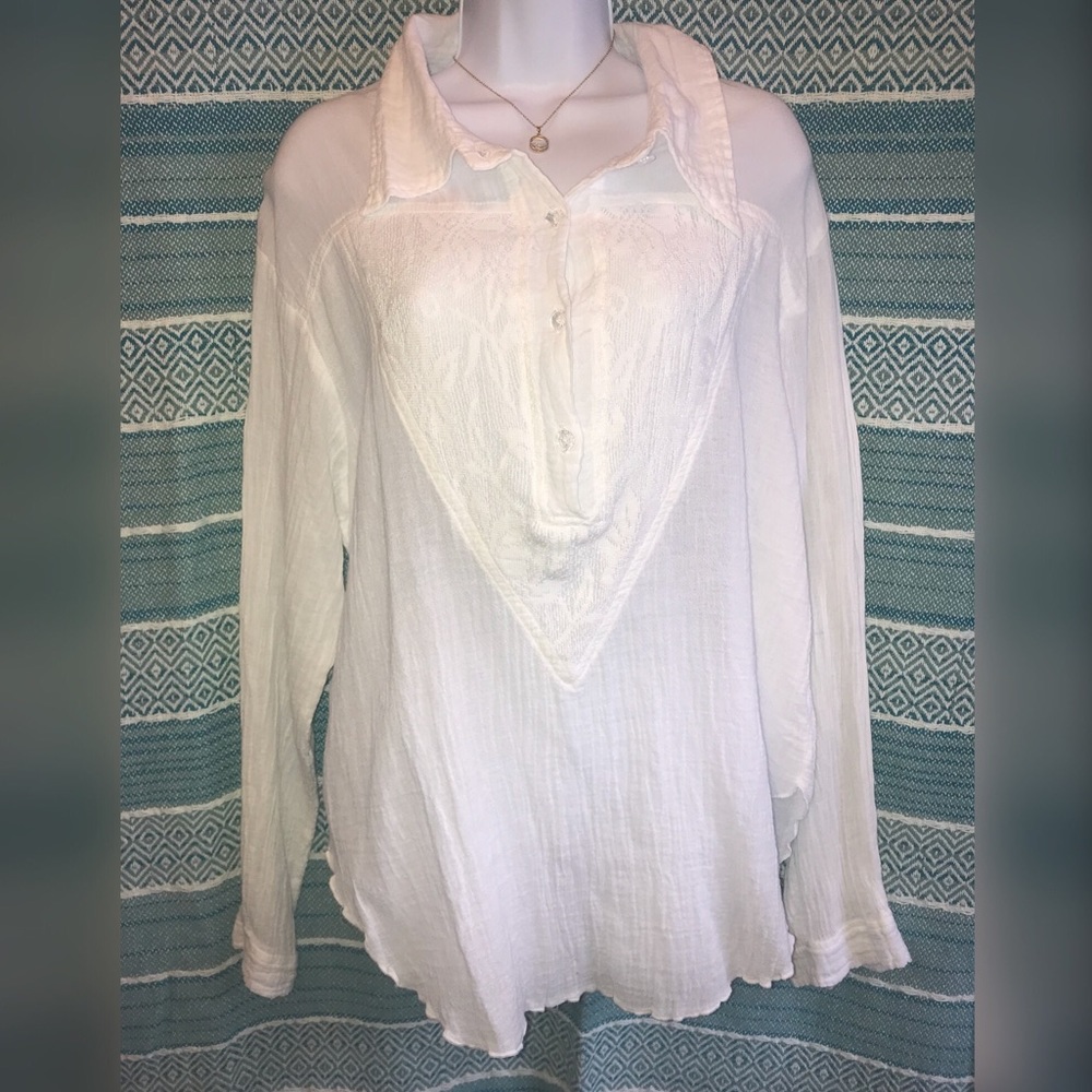 White long sleeve tunic flowy top. L/XL